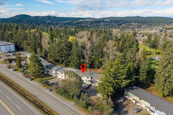 Property Photo: 2554 Highland Blvd BC V9S 3N8