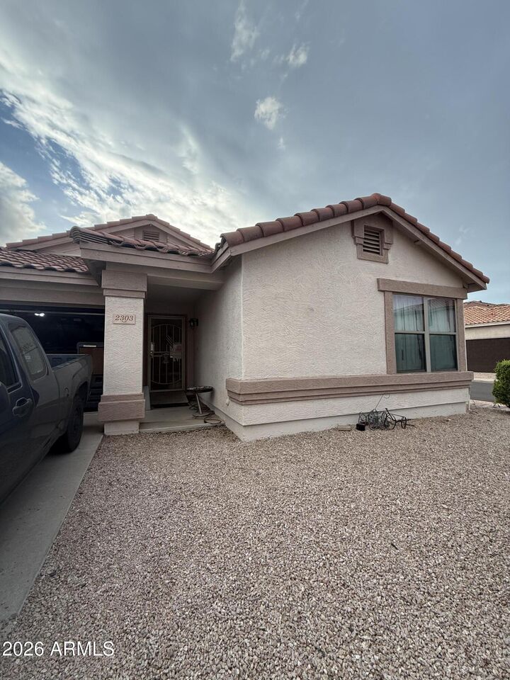Property Photo:  2303 E 35th Avenue  AZ 85119 