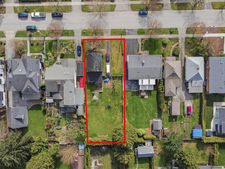 Property Photo: 235 Durham Street BC V3L 1X4