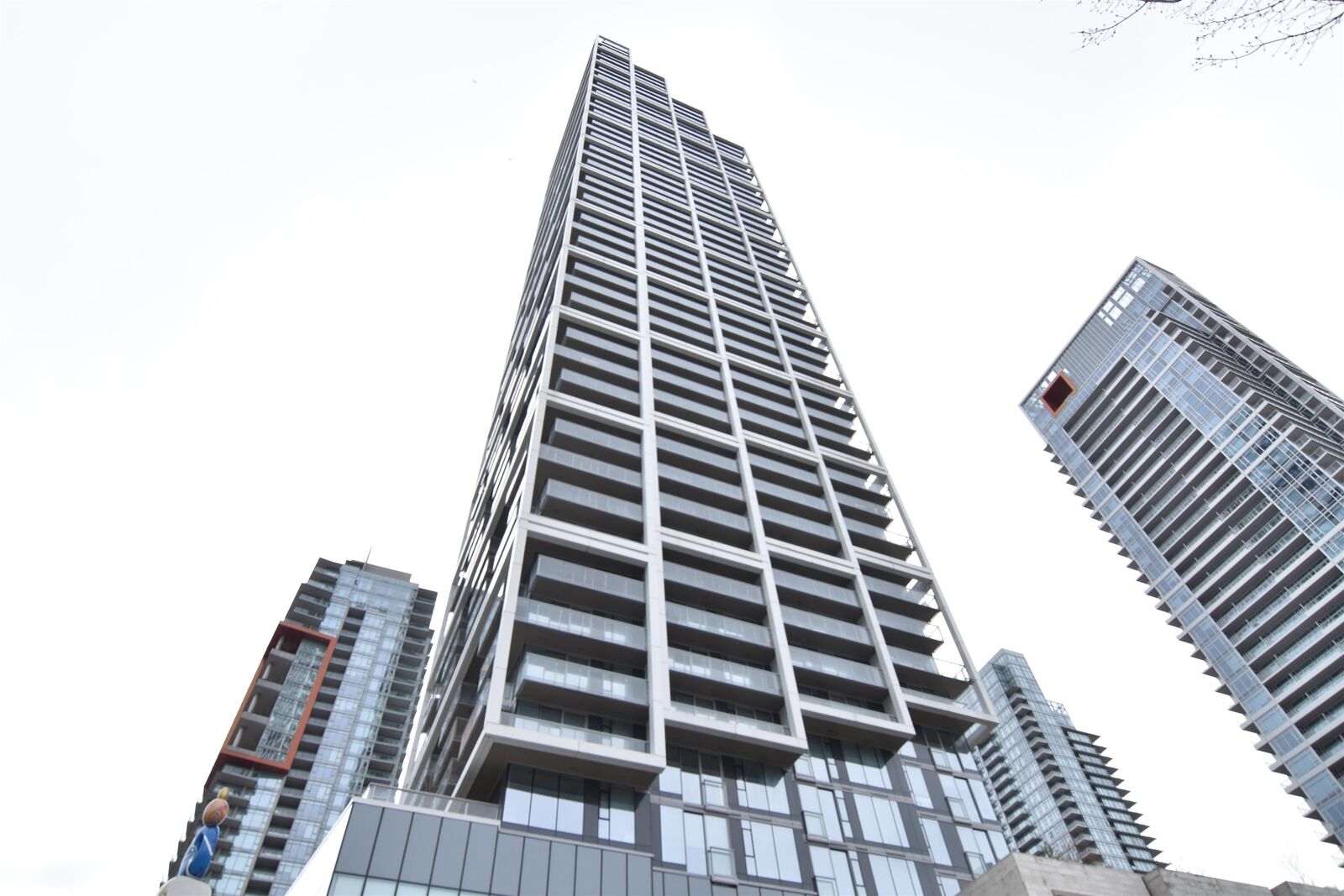 Property Photo:  6000 McKay Avenue 1509  BC V5H 0K2 