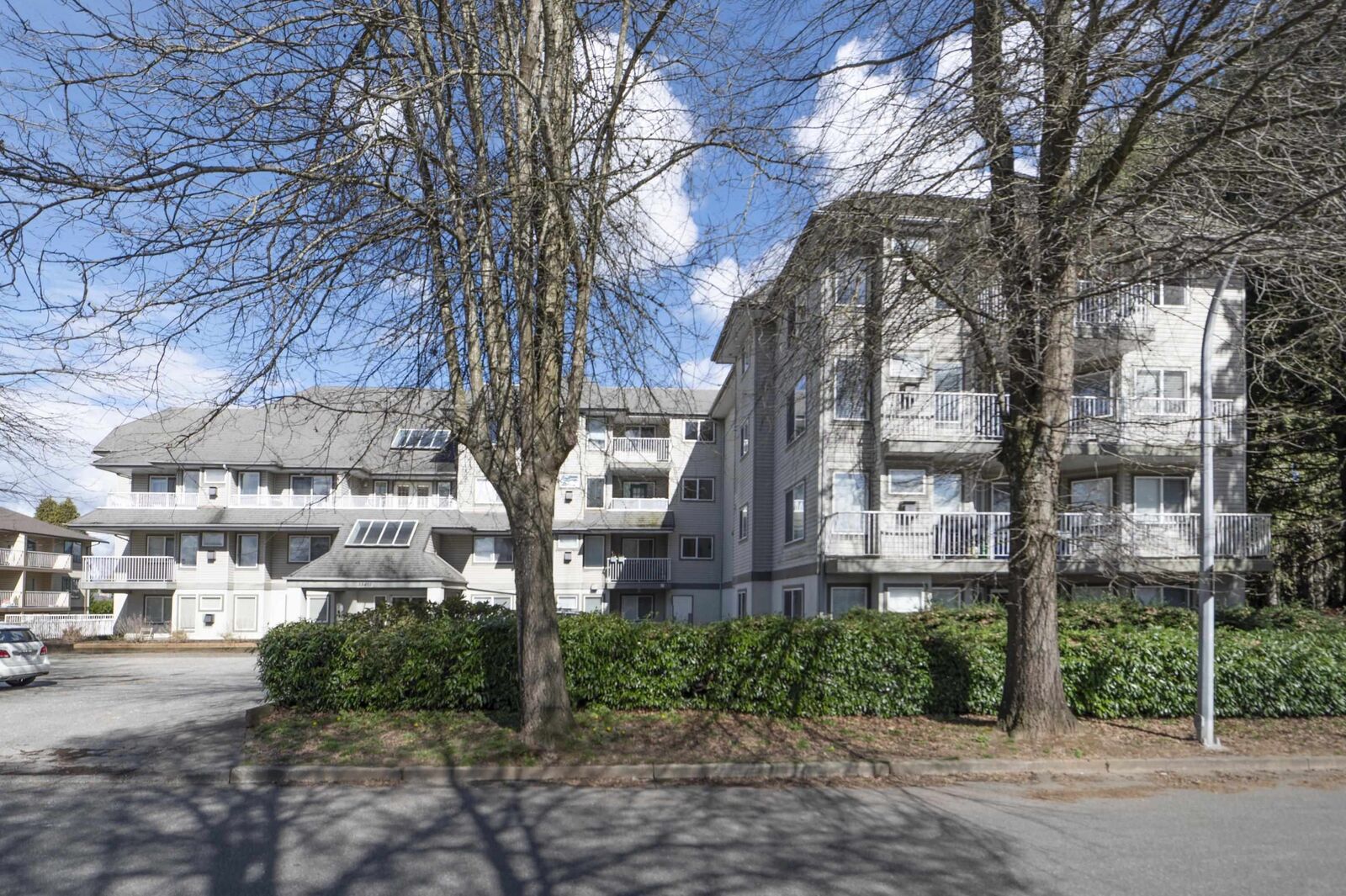 Property Photo: 33407 Tessaro Crescent 407 BC V2S 3K8