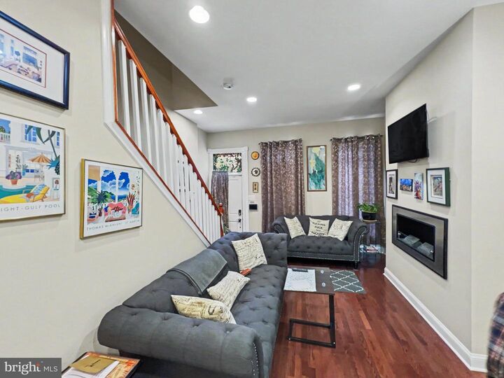 Property Photo:  1610 N Broadway N  MD 21213 