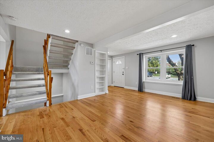 Property Photo:  25615 Coltrane Drive  MD 20872 