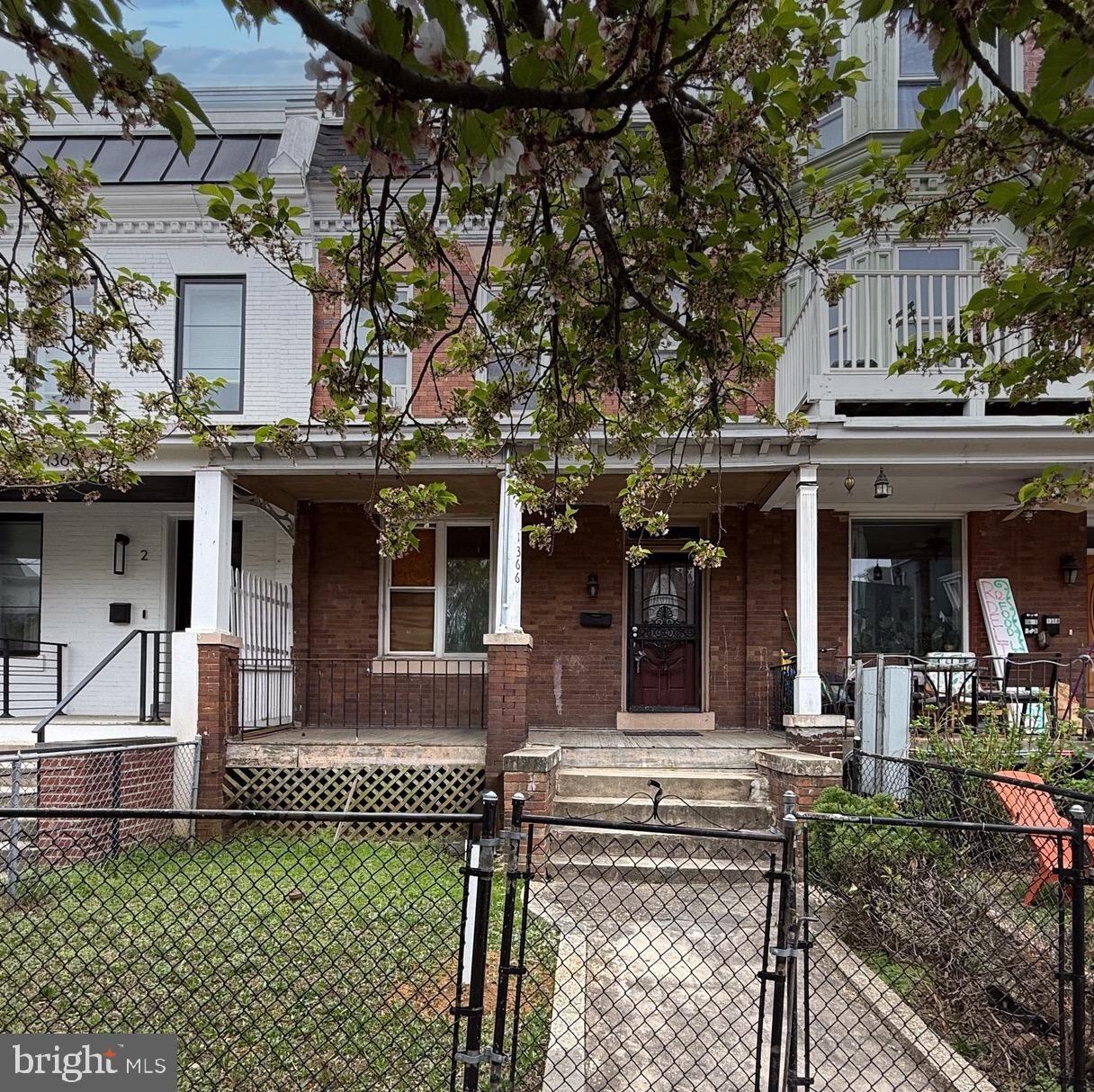 Property Photo:  1366 Newton Street NW  DC 20010 