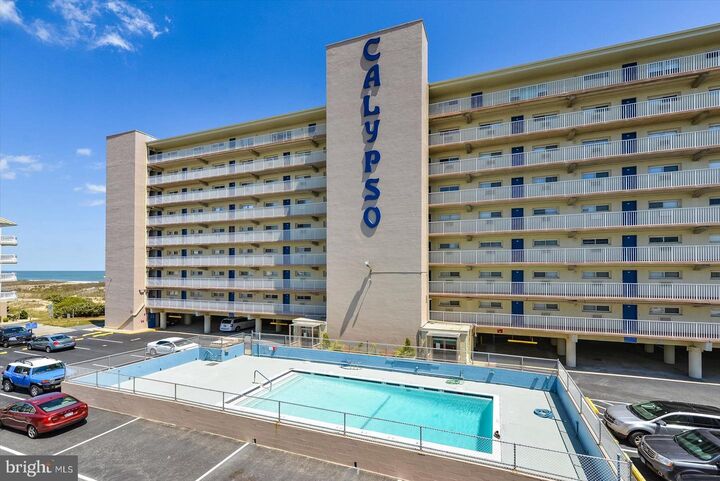 Property Photo: 6201 Atlantic Avenue 806 MD 21842