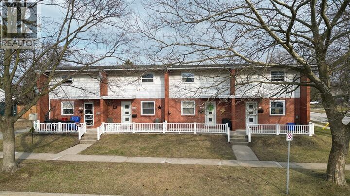 Property Photo:  1006 Kenwood Avenue  ON N7V 3S3 