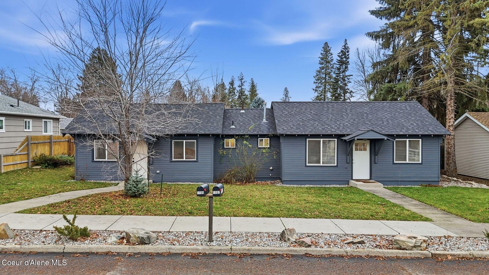 Property Photo:  1105/1107 E Harrison Ave  ID 83814 