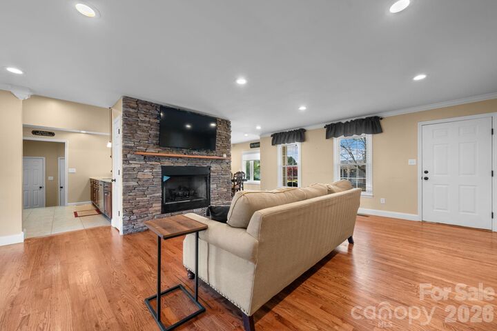 Property Photo:  1315 Pear Drive  NC 28613 