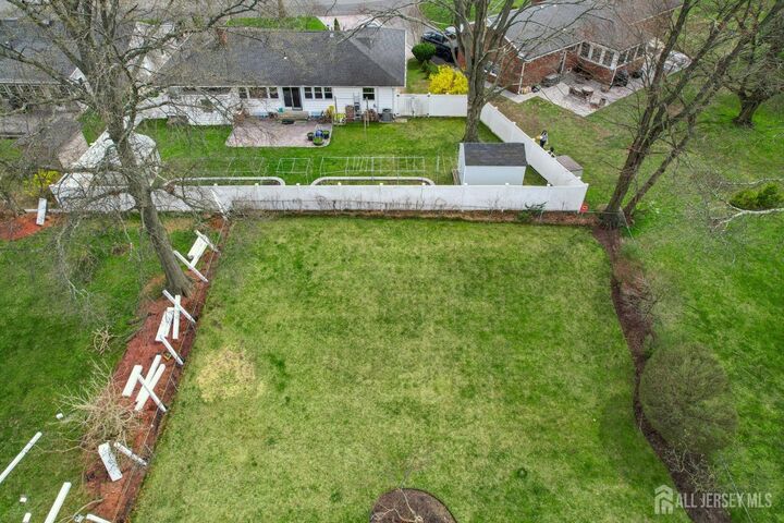 Property Photo:  14 Eton Place  NJ 07081 