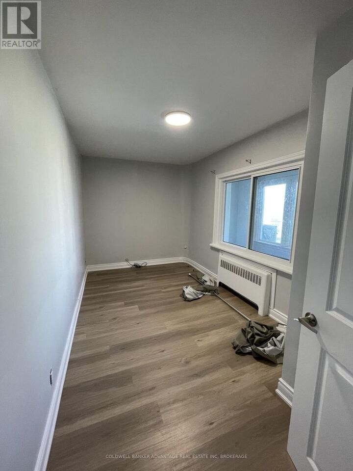 Photo de la propriété:  936 East Main Street 1  ON L3B 3Y9 