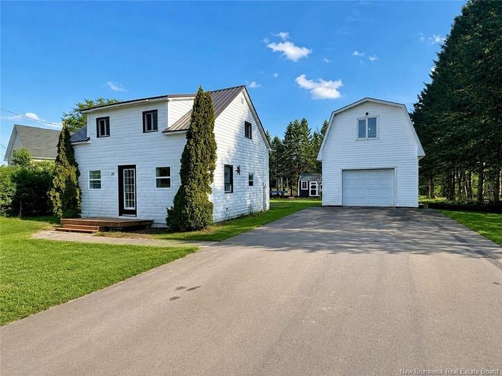 Property Photo:  74 De L'Ecole Street  NB E4Y 1V7 