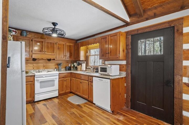 Property Photo: 81 Cardinal Cove GA 30143