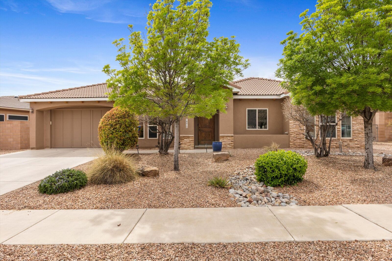 Property Photo:  1801 Vista De Colinas Drive SE  NM 87124 
