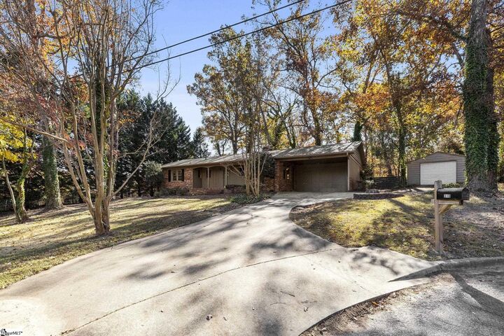 Property Photo:  310 Cardinal Drive  SC 29687 