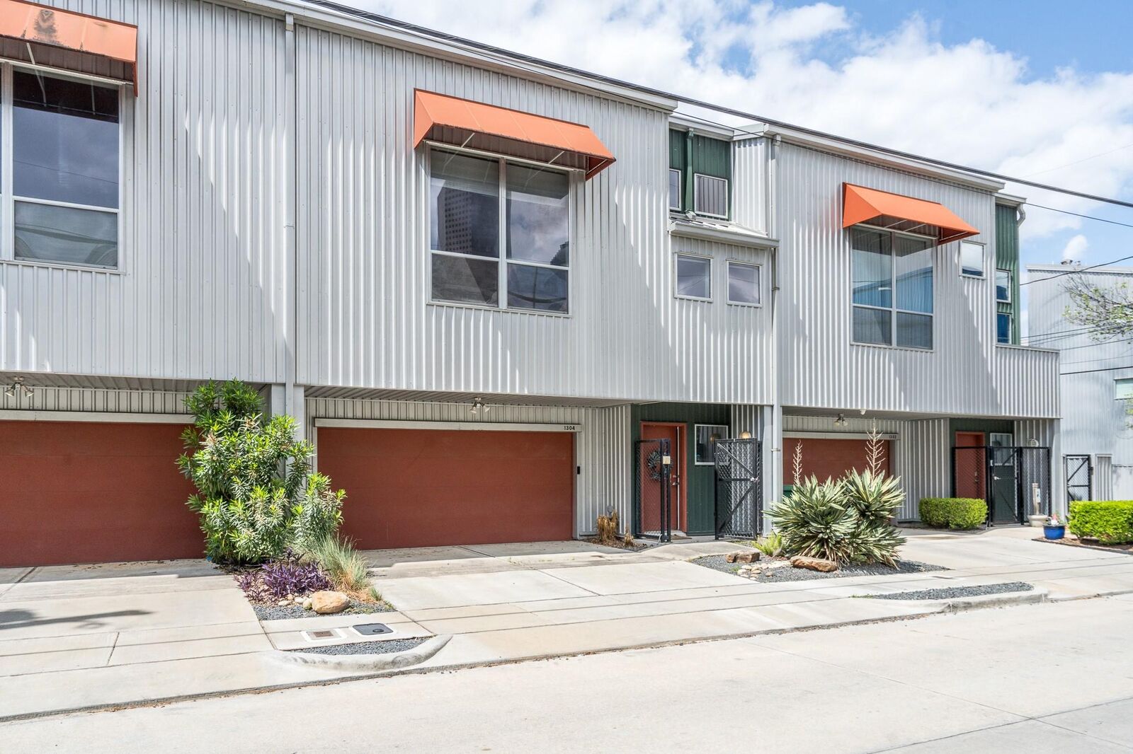 Property Photo: 1304 Arthur Street TX 77019