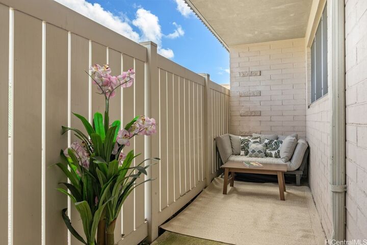 Property Photo:  75 Kihapai Street 3  HI 96734 
