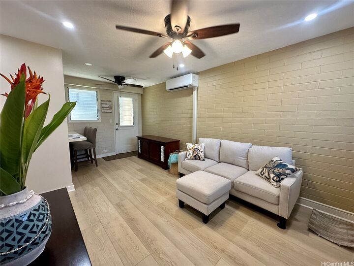 Property Photo:  75 Kihapai Street 3  HI 96734 