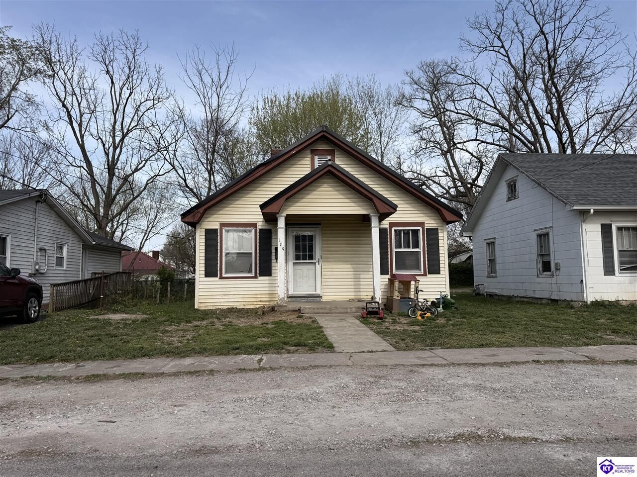 Property Photo:  109 Vertrees Court  KY 42701 