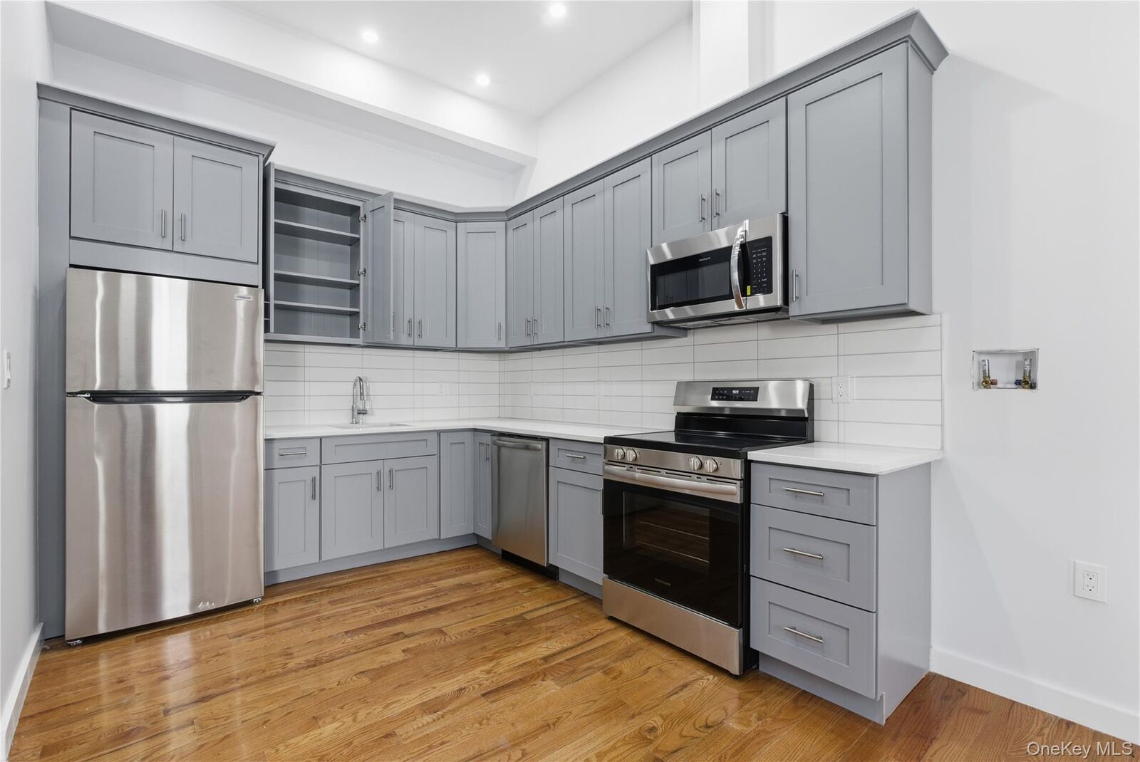 Property Photo:  99 Main Street 2B  NY 10509 