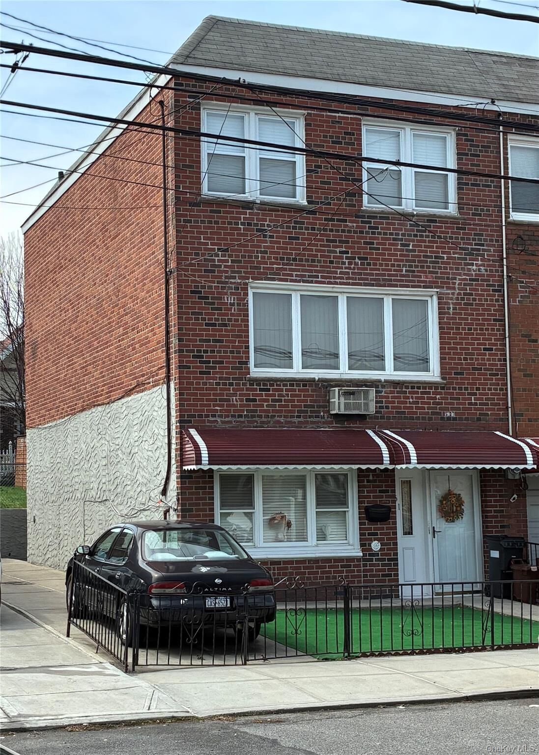 Property Photo: 561 Logan Avenue NY 10465
