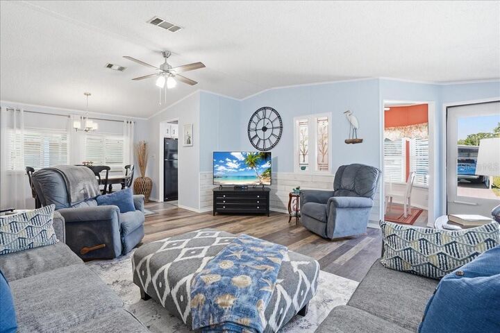 Property Photo: 1001 Starkey Road 282 FL 33771