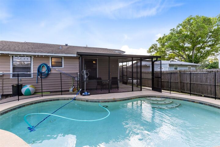 Property Photo:  118 Georgia Avenue  FL 34769 