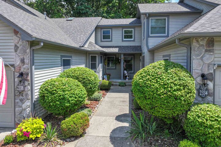 Property Photo:  2338 Golden Pond Court  MI 48430-48 