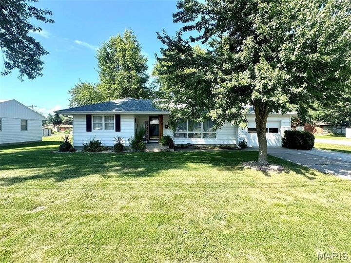 Property Photo:  220 E Rogers Street  MO 63456 