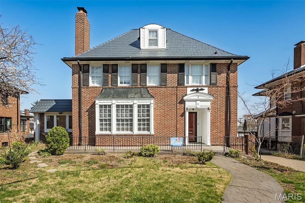 Property Photo:  77 Aberdeen Place  MO 63105 