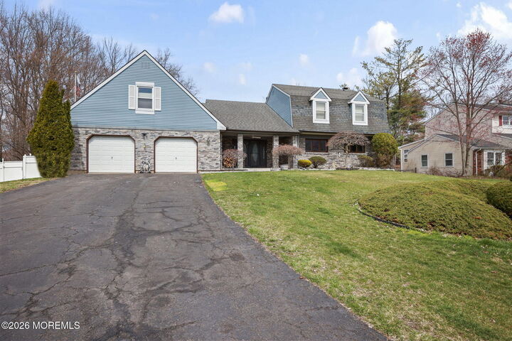 Property Photo:  3 Fairfield Court  NJ 07726 
