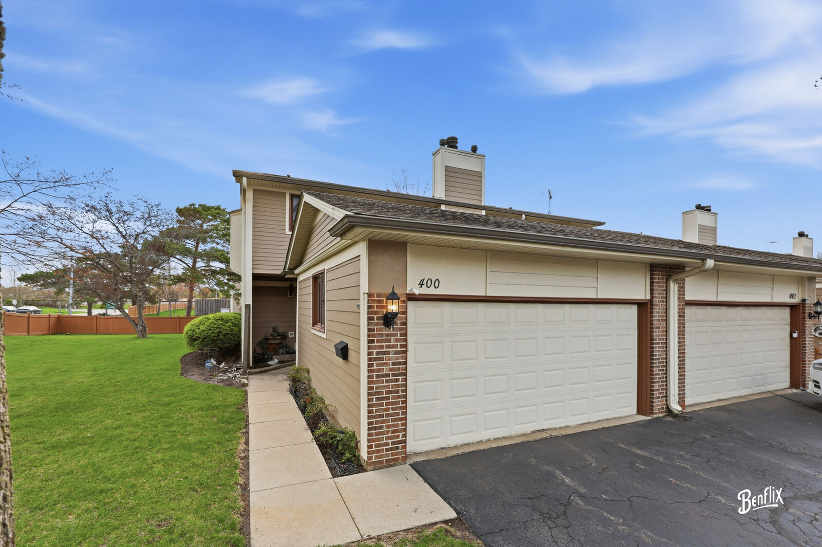 Property Photo:  400 Bluebird Lane  IL 60015 