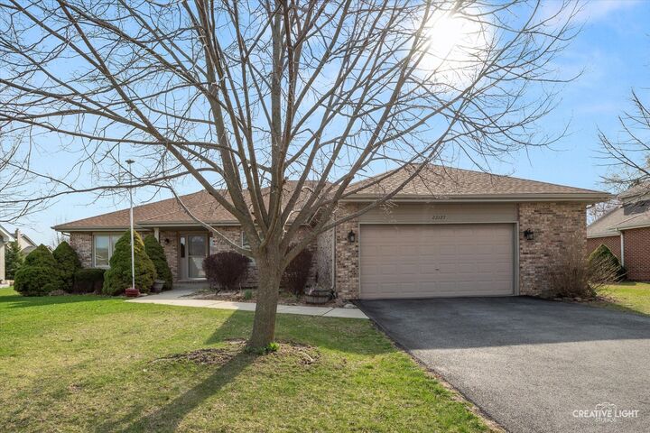 Property Photo:  22123 Pembrook Drive  IL 60423 