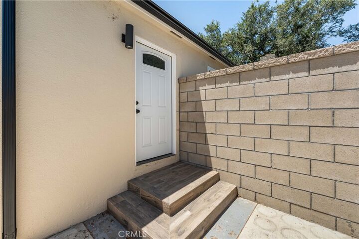 Property Photo:  6290 California Avenue C  CA 90805 