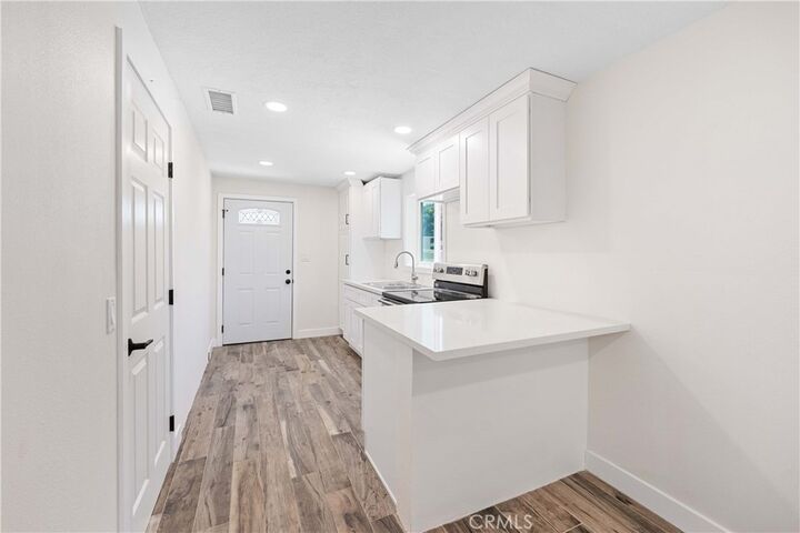 Property Photo: 6290 California Avenue C CA 90805