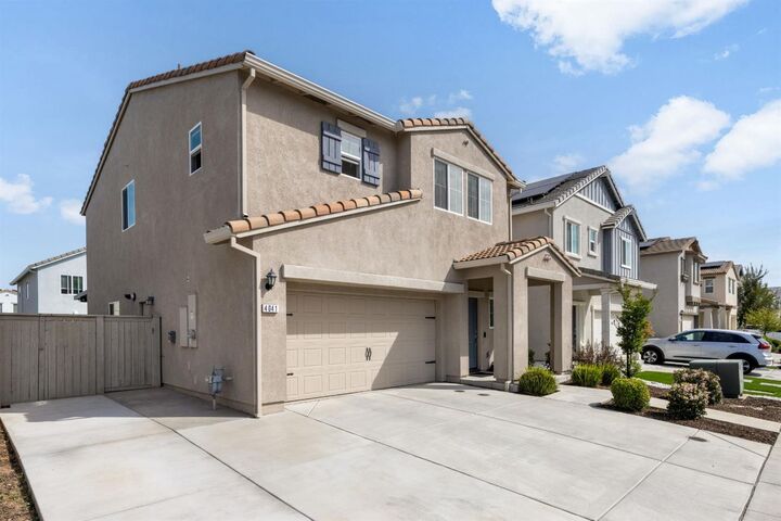 Property Photo:  4041 Trailblazer Loop  CA 95747 