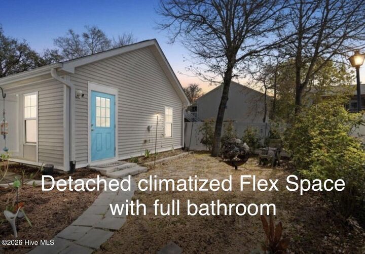Property Photo:  140 NE 16th Street  NC 28465 