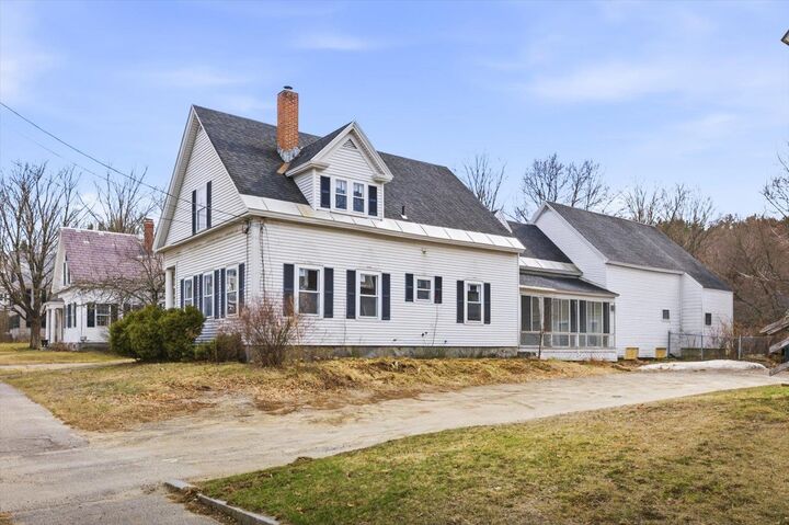 Property Photo:  161 Main Street  NH 03455 