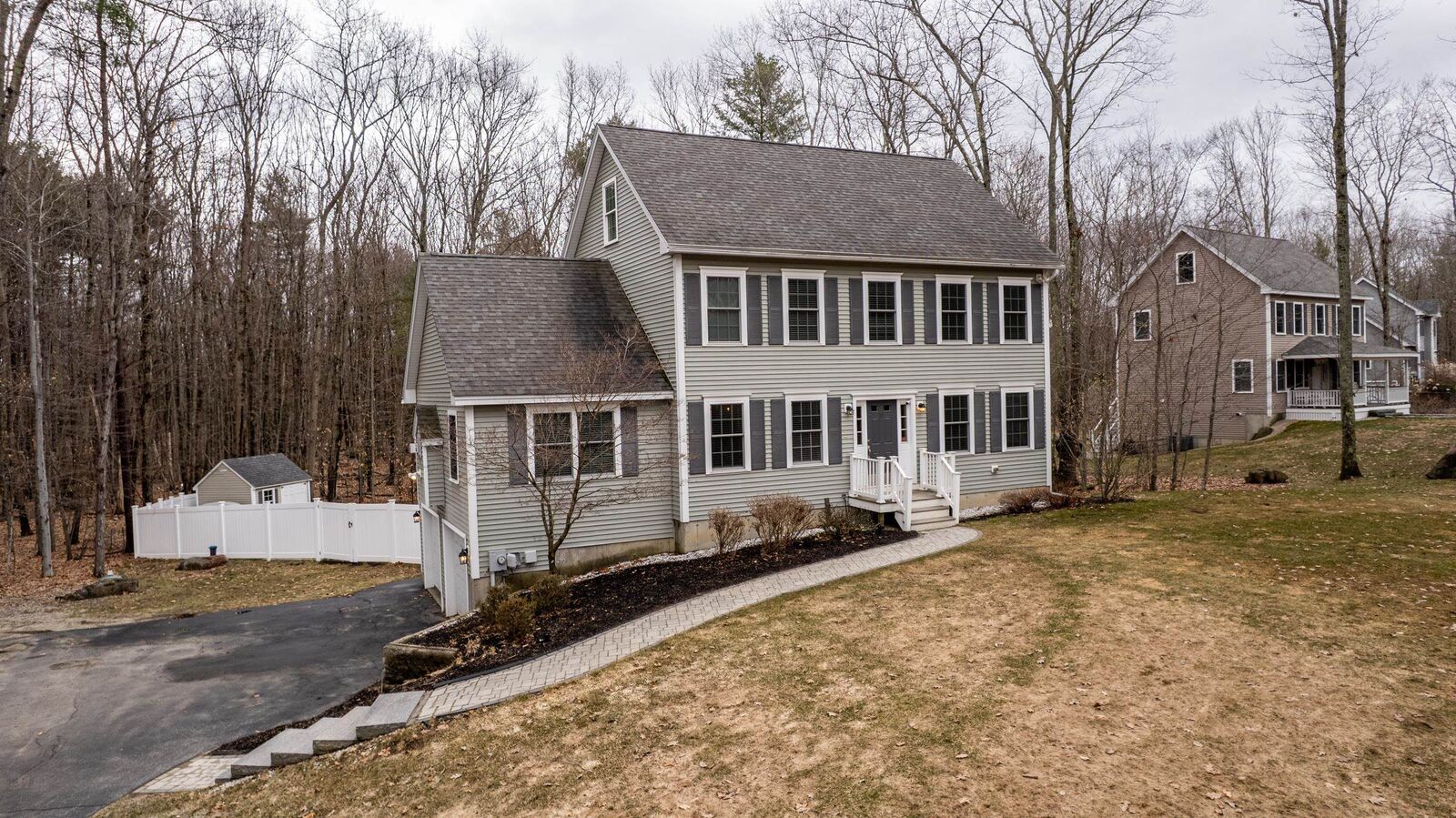 Property Photo:  18 Piscataqua Road  NH 03820 