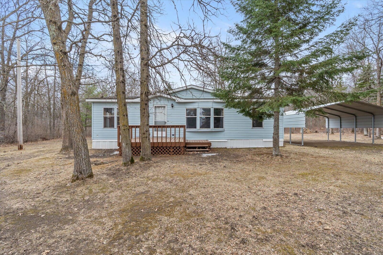 Property Photo:  208 State 371 SW  MN 56435 