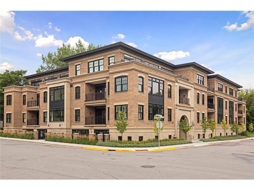 Property Photo:  240 Minnetonka Avenue S 304  MN 55391 