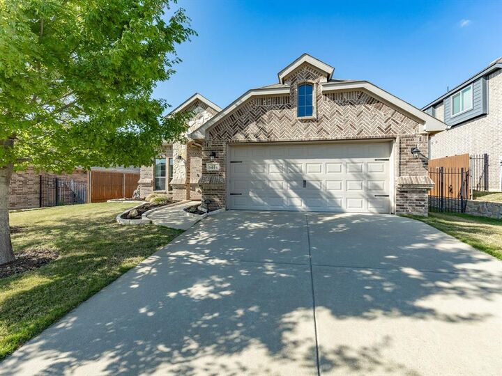 Property Photo:  5444 Quiet Woods Trail  TX 76123 