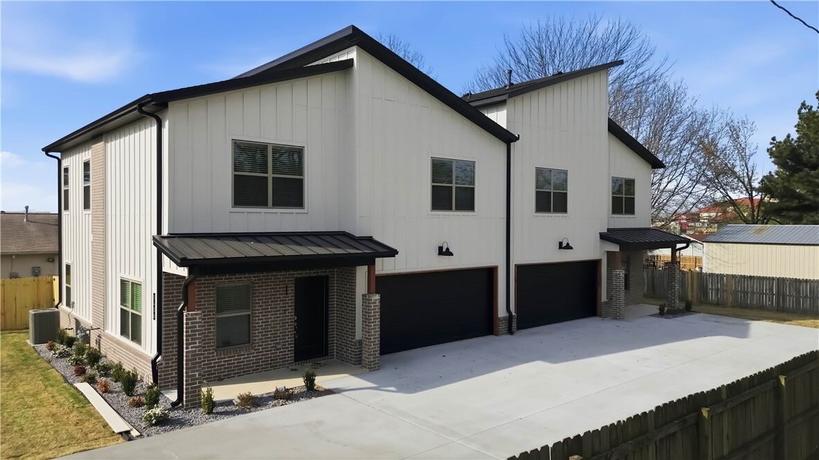 Property Photo:  3406 SE K Street 1  AR 72712 