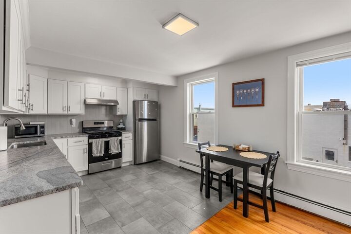 Property Photo:  190 Walnut St  MA 02472 