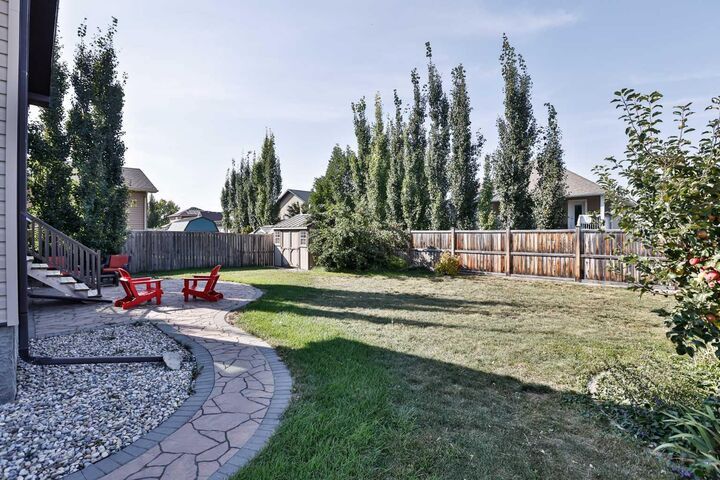 Property Photo: 333 10B Street AB T0L 1S0