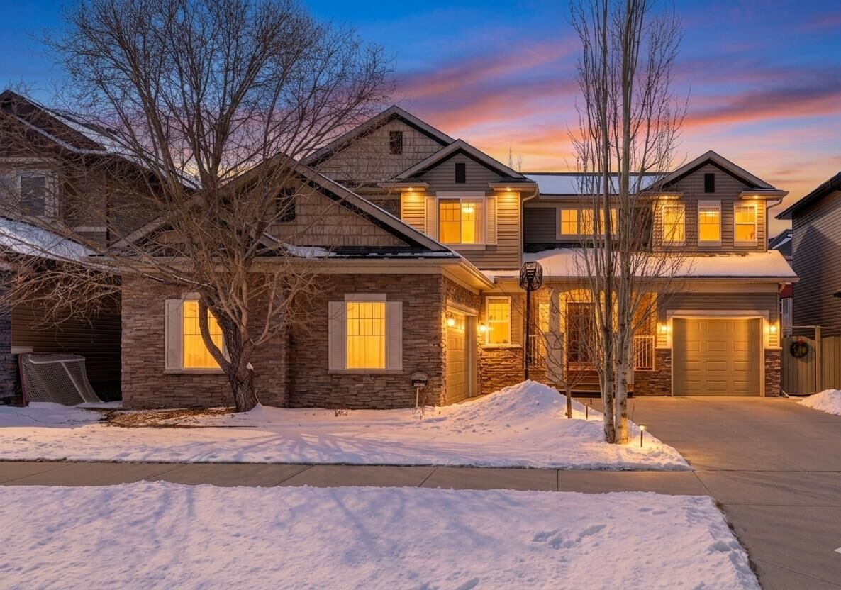 Property Photo:  729 Canoe Avenue SW  AB T4B 3K5 