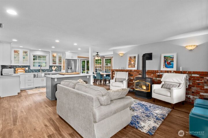 Property Photo: 2911 Hampton Drive SW WA 98512