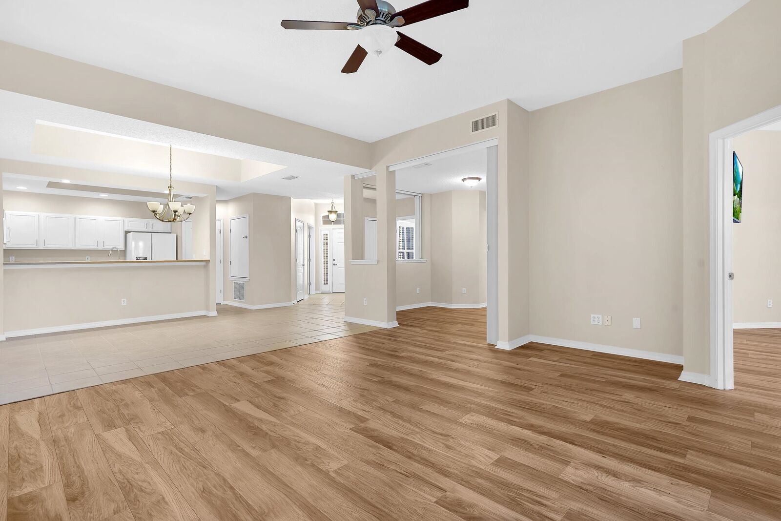 Property Photo: 1003 Makarios Dr FL 32080