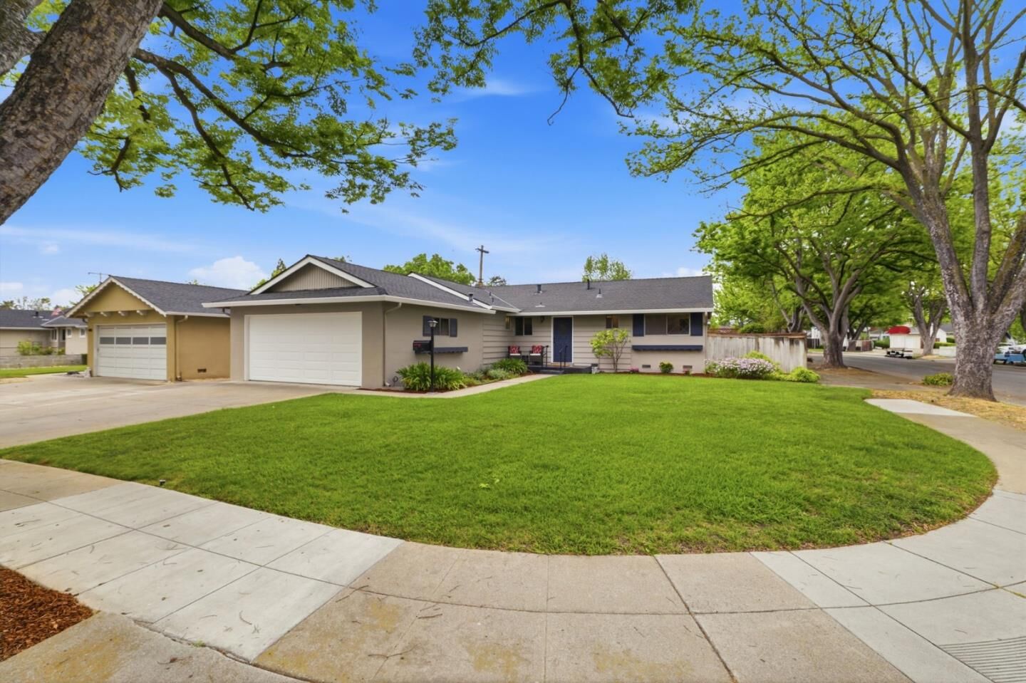 Property Photo:  1544 Willowgate Drive  CA 95118 