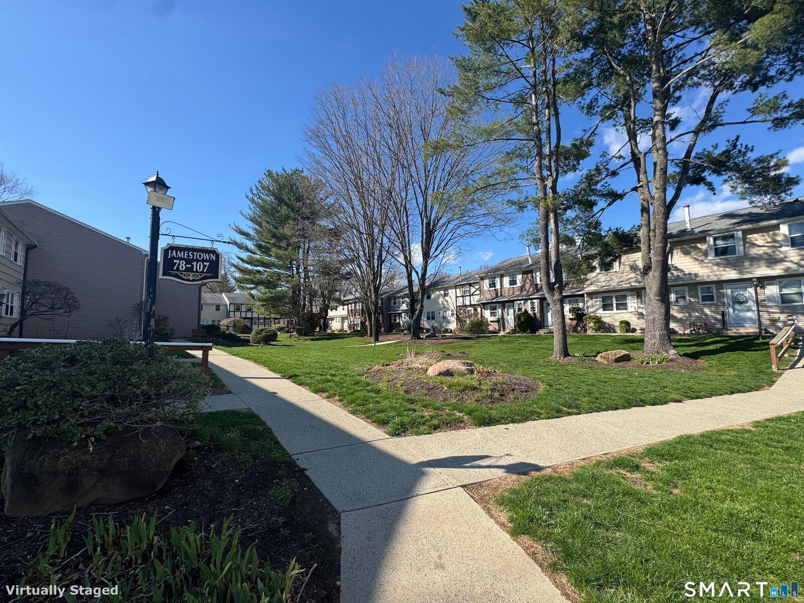 Property Photo: 88 East Gate Lane 88 CT 06514