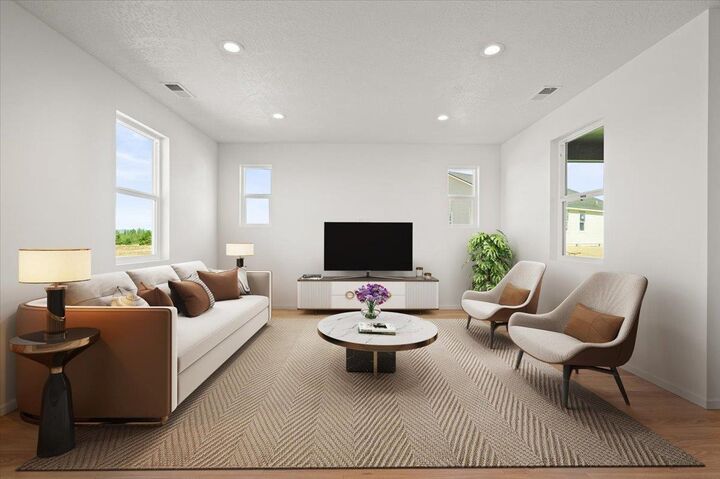 Property Photo:  501 N Arcadia Ave  WA 99006 